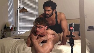 直男 Timothy Champagne 被他的朋友操了
