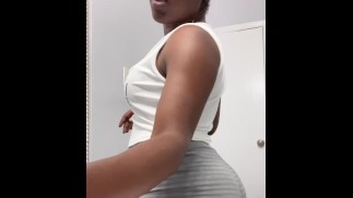 Twerking do mojej ulubionej piosenki 😉🤑