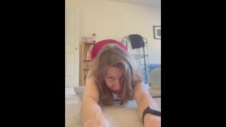 Yoga se move em topless