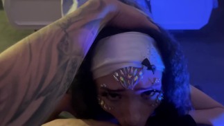 POV: Wahrsagerin gibt dir Rat und Kopf