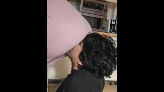 Im Pyjama unter meinen Arsch gequetscht
