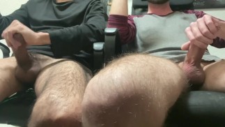 ポルノを見て、私の友人とけいれん