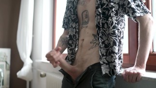 Mezelf edgen bij het raam - Luid kreunend orgasme met enorme cumshot