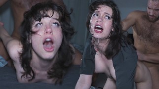 СЛЮНЯВАЯ ШЛЮХА ЛЮБИТ ЭТО ГРУБО - Mia Stone Gooning