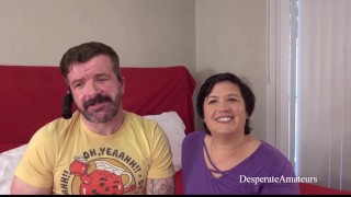 Desperate Amateurs mamás calientes con las que jugaron sus grandes tetas y sus apretados coños.