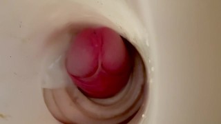 Cumming 2krát za sebou hluboko v kurva - vnitřní pohled kamery - zblízka creampie