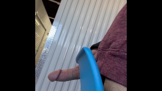 Bürostuhl mit hartem Schwanz ficken