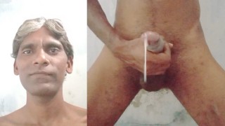 Rajesh Playboy 993 手淫大鸡巴和卡明在浴室.脱衣舞打屁股