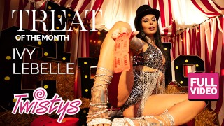 TWISTYS - Ivy Lebelle porta tutti i brividi del carnevale nella sua sensuale presa in giro da solista