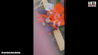 Gerade Auszubildender Bauarbeiter überzeugt, einen Blowjob für $ zu bekommen