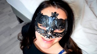 Amador MILF tem o maior facial de todos os tempos - carga cremosa - Millie Fox