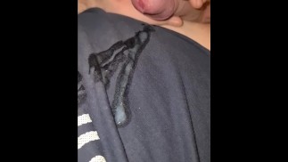 Solo branler ma grosse bite blanche à la maison