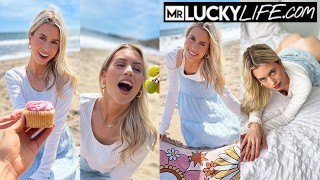 Malibu свидание на пляже с Blonde крошкой Jill Kassidy