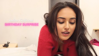 Indyjska dziewczyna daje prezent urodzinowy swojemu chłopakowi po raz pierwszy, Hardcore seks, Blowjob 4k