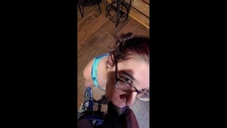 白人荡妇妻子做她最喜欢的事情 吸吮大Black鸡巴 BBC