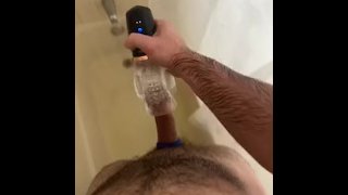 Sperma in der Dusche