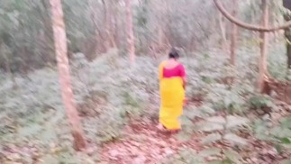 Desi outdoor sex. Stepmom doggy fucking stepson big dick in forest. Telugu dirty talks. తెలుగు బూతు