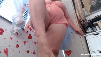 Giantess BBW Crush & Vore – Female Domination Foot Fetish Worship