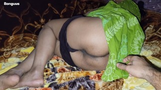 Beautiful Hospodyňka Hot sex se švagrem a dostala cum v kundičce