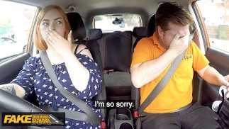 JENGIBRE CURVY montando una gran polla en un auto y le deja correrse en su boca - Fake Driving School