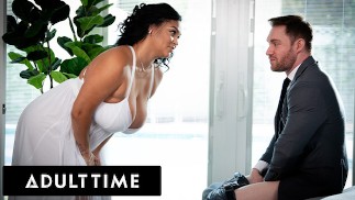 ADULT TIME - Big Naturals nevěsta Ashlyn Peaks skáče na penis nejlepšího muže, aby uklidnila jeho nervy!
