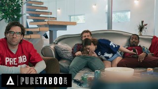 PURE TABOO schelmisches Teen Leana Lovings verführt die besten Freunde ihres Stiefvaters