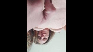 Lo que ves justo antes de sentarme en tu cara