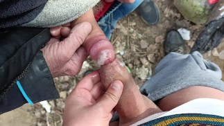 Starý muž šuká mou předkožku - užívá si nesestříhaný penis - cum na neřezaném ptákovi