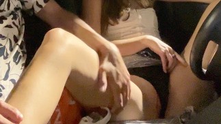 クラブ駐車場でTrashyカップルファック