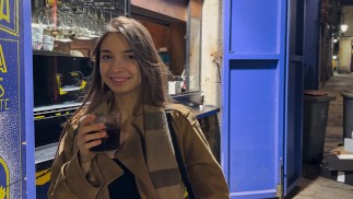 Hoeveel cocktails kost het om met haar sex te hebben?