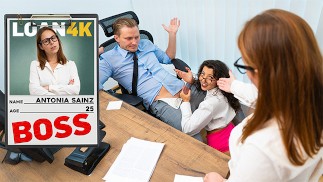 VIP4K. Bank Lady Boss a de multiples orgasmes avec son subordonné coquin