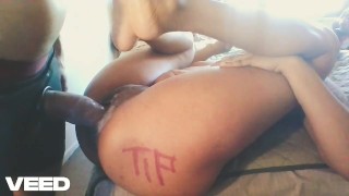 Slanke ebony stripper hardcore seks