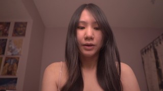 Chica asiática ASMR - Romanos 1-6 - Tu hermanastra en Cristo