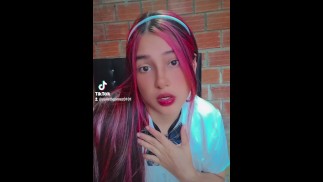💜💜КОЛУМБИЙСКАЯ ДЕВУШКА ДЕЛАЕТ TIKTOK ДЛЯ СВОЕГО ЛУЧШЕГО ДРУГА, А ЗАТЕМ СОСЕТ ЕГО ЧЛЕН ЧАСТЬ # 1💜💜