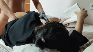 stepmom book reading سکس با مامان خوانده در حال کتاب خوندن قر برم ایرانی