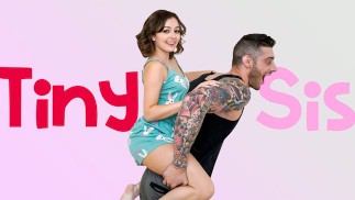 🍆 Naive Little Cutie obtiene su Cherry reventado por la polla de su hermanastro