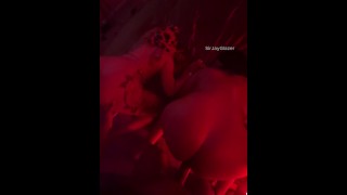 Мы перешли от "chillin" к этому: