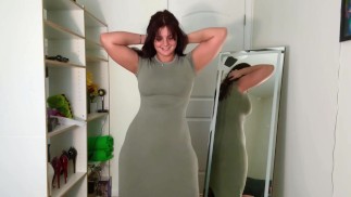 Emily Jones Is Trying on My Hottest Dresses… You’ll Love This View 😏 Check out my latest haul 🔥