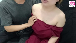 Sexy bezešvé červené šaty velká prsa