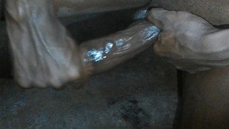 MONSTERSCHWANZ MIT ADERN ROMANTISCHER HANDJOB