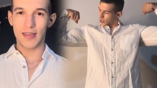 Mon ami arrive fatigué du travail et nous nous sommes amusés à détendre mes muscles et mon pénis.