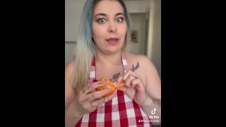 Wie man eine Orange schält