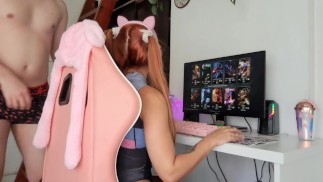 Experiência média de jogabilidade de League of Legends ft. Coraljade01