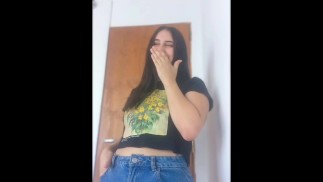 Cita de Tinder termina en humillación por pito chico en público. POV SFW