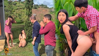 O EMPREGADO S MEU SOGRO FODE MINHA NOIVA NO CU NO RANCHO