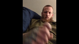 Stroking my cock b4 Bed 🛏️☺️😉😍🤤🤤👄👅🍆