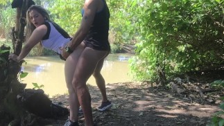 harter Sex im Freien