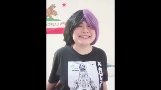 彼女の部屋で楽しんでいるCuteメキシコのフェンボーイ(˶˃ᴗ˂˶).ᐟ.ᐟ.ᐟ