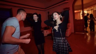 Fiesta Swingers Club - Sexo Hardcore Con La Morena Cachonda Katty West