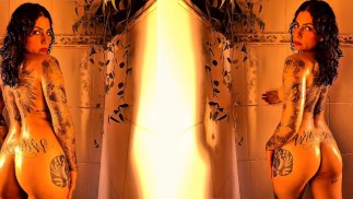 Casal amador ao pôr do sol